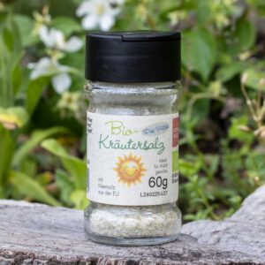 Ein Glas mit Bio-Kraeutersalz-Wuelde60g